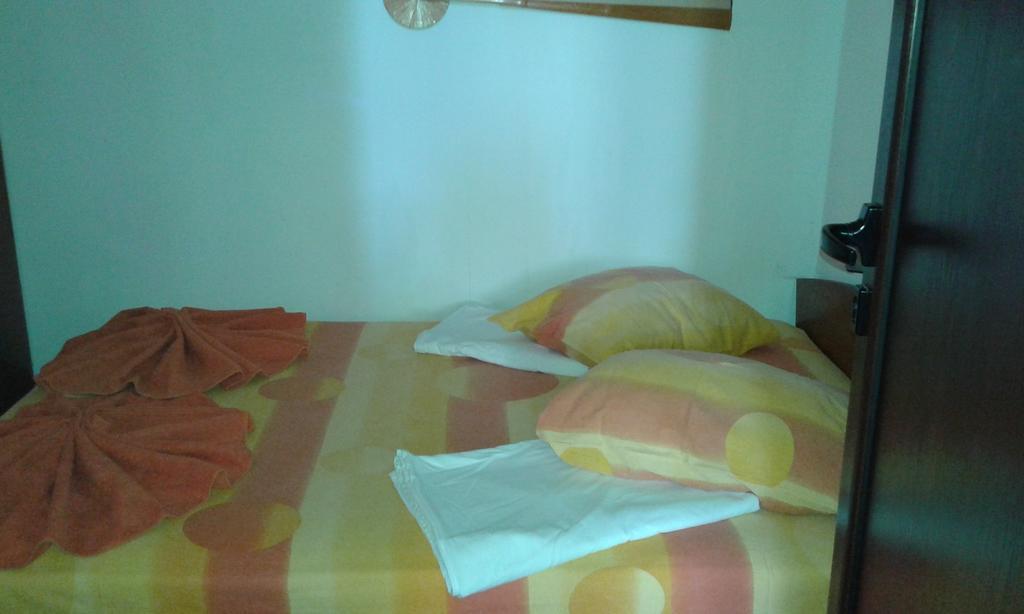 Zora Guest House Приморсько Номер фото