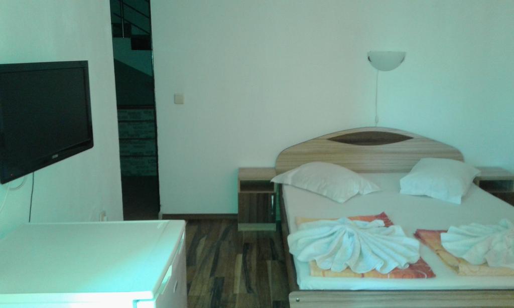 Zora Guest House Приморсько Номер фото