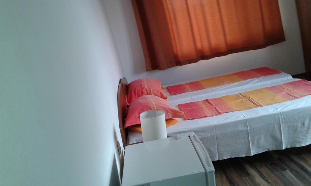 Zora Guest House Приморсько Номер фото